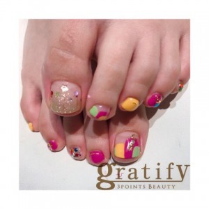 梅田 冬のフットネイル