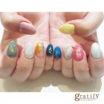 (gratify)カラフル夏先取りネイル