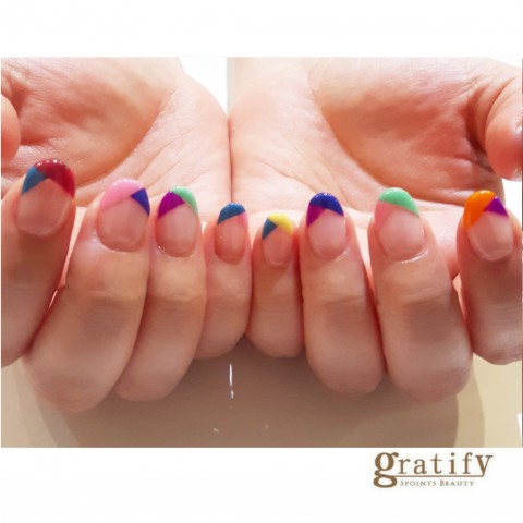 Gratify カラフルフレンチネイル