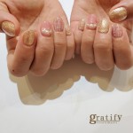 （gratify）大人華やかネイル