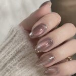 大人の秋ネイル×マグネット｜上品な輝きを楽しむ秋ネイル